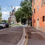 Chiara 6 Guest - Train Station - Parking *