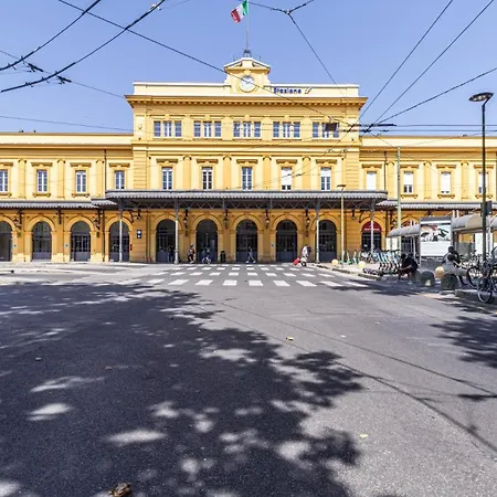 Appartement Chiara 6 Guest - Train Station - Parking