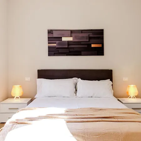 Chiara 6 Guest - Train Station - Parking *