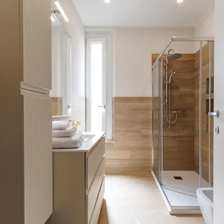 Chiara 6 Guest - Train Station - Parking Daire