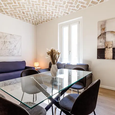 Appartement Chiara 6 Guest - Train Station - Parking