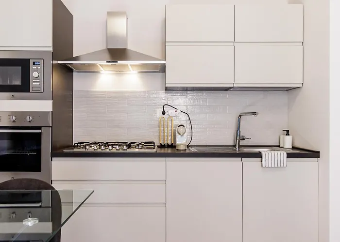 Apartment Chiara 6 Guest - Train Station - Parking *