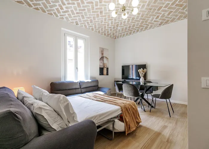 Chiara 6 Guest - Train Station - Parking * Modena